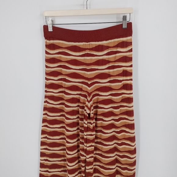 Zara Red and Cream Patterned Flare Pants - Picture 2 of 5